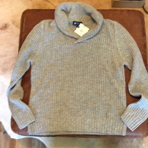Lanai NWT Wool/Cashmere Grey Cable Sweater